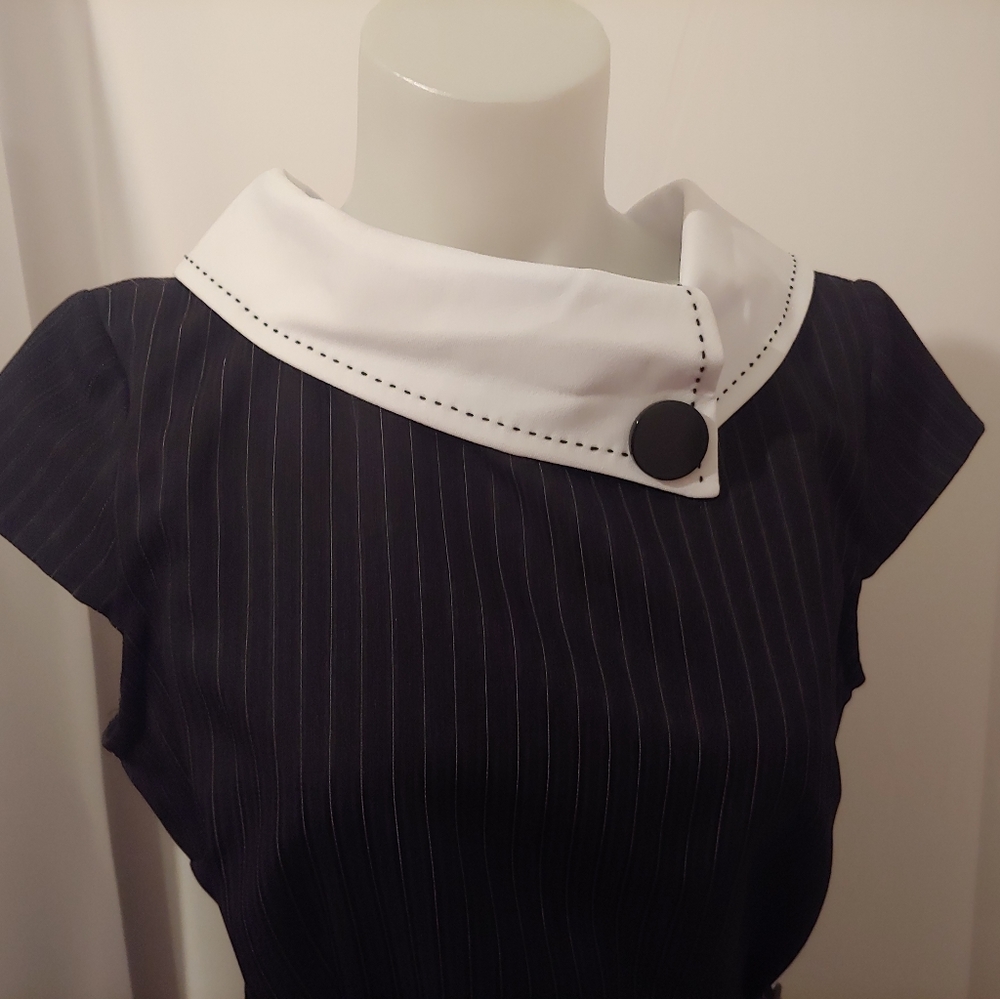 AINSLEY & AIDEN DRESS